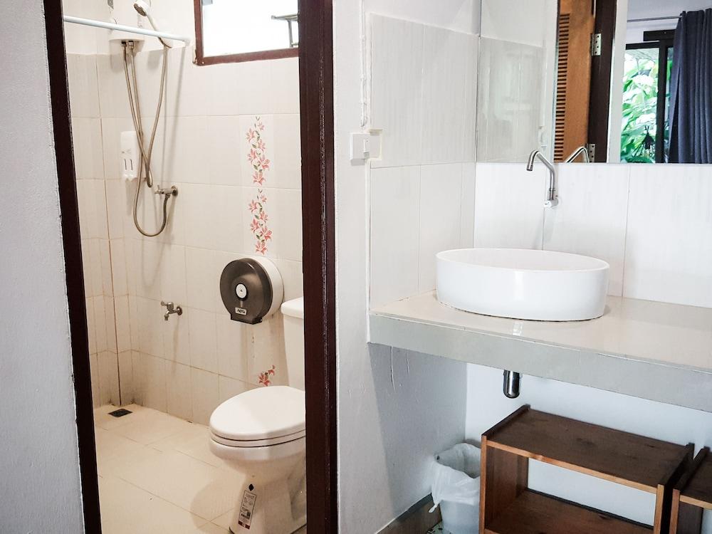 Glur Hostel Ao Nang Kültér fotó