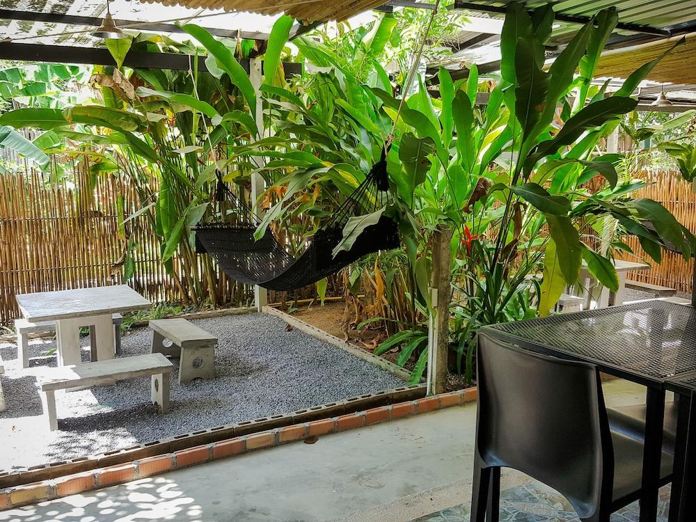 Glur Hostel Ao Nang Kültér fotó