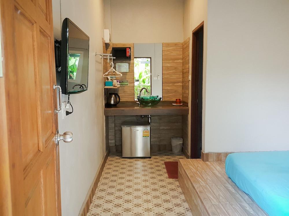 Glur Hostel Ao Nang Kültér fotó